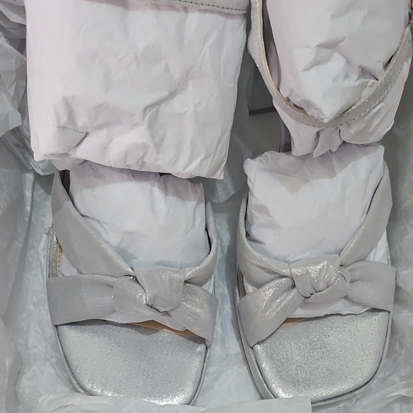 Jewel Badgley Mischka Women's Valencia Square Toe Evening Platform Sandals -Silv - Picture 2 of 7